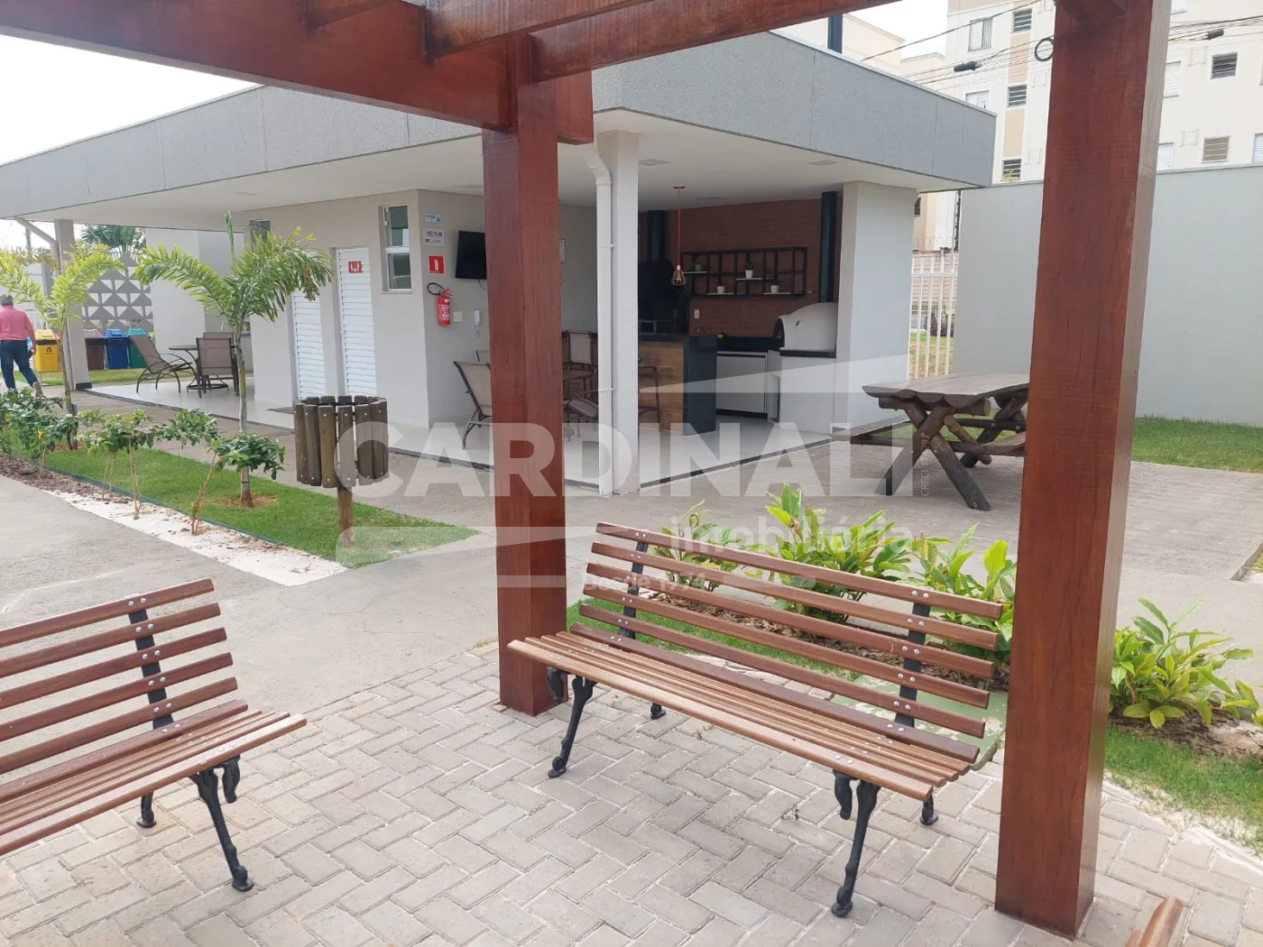 Comprar Apartamento / Padr&atilde;o em Araraquara R$ 350.000,00 - Foto 8