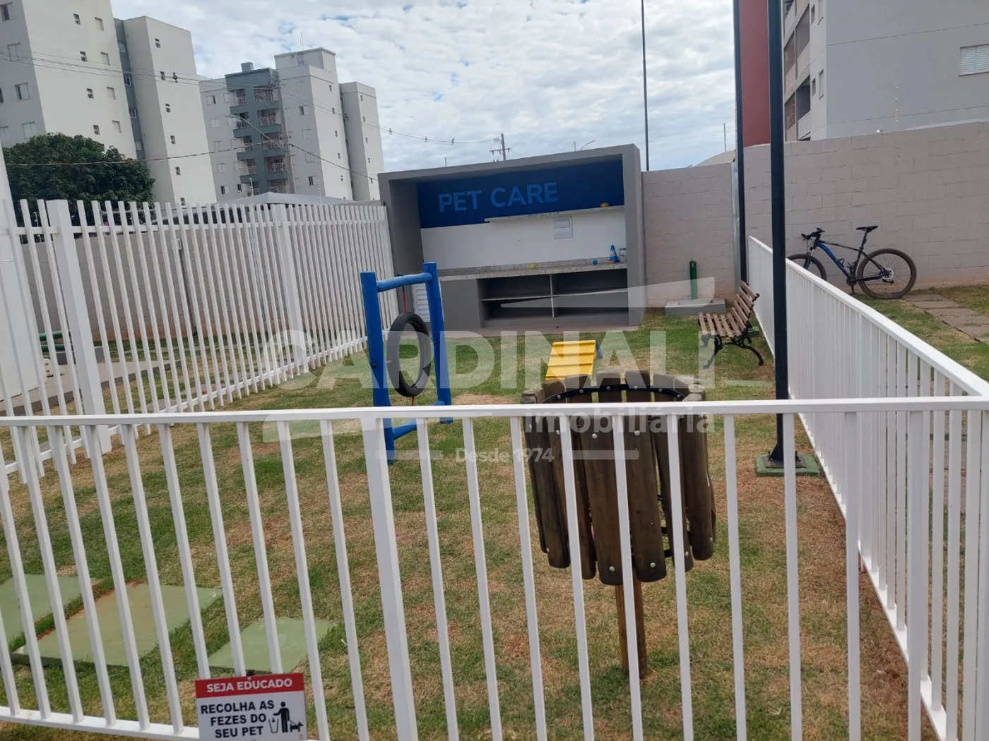 Comprar Apartamento / Padr&atilde;o em Araraquara R$ 350.000,00 - Foto 12