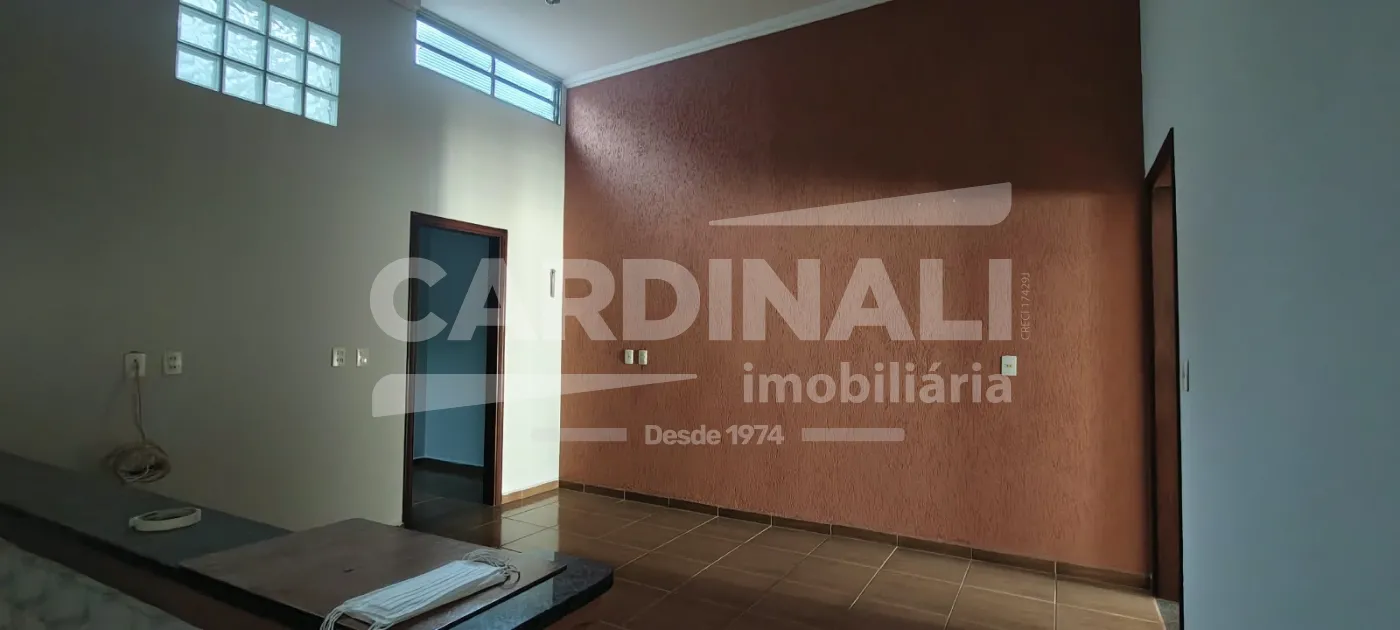 Comprar Casa / Padr&atilde;o em S&atilde;o Carlos R$ 360.000,00 - Foto 2