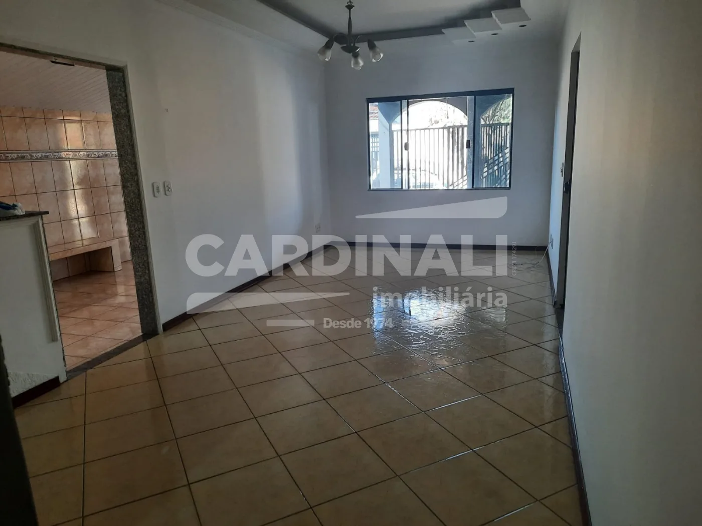 Comprar Casa / Padr&atilde;o em Araraquara R$ 250.000,00 - Foto 4