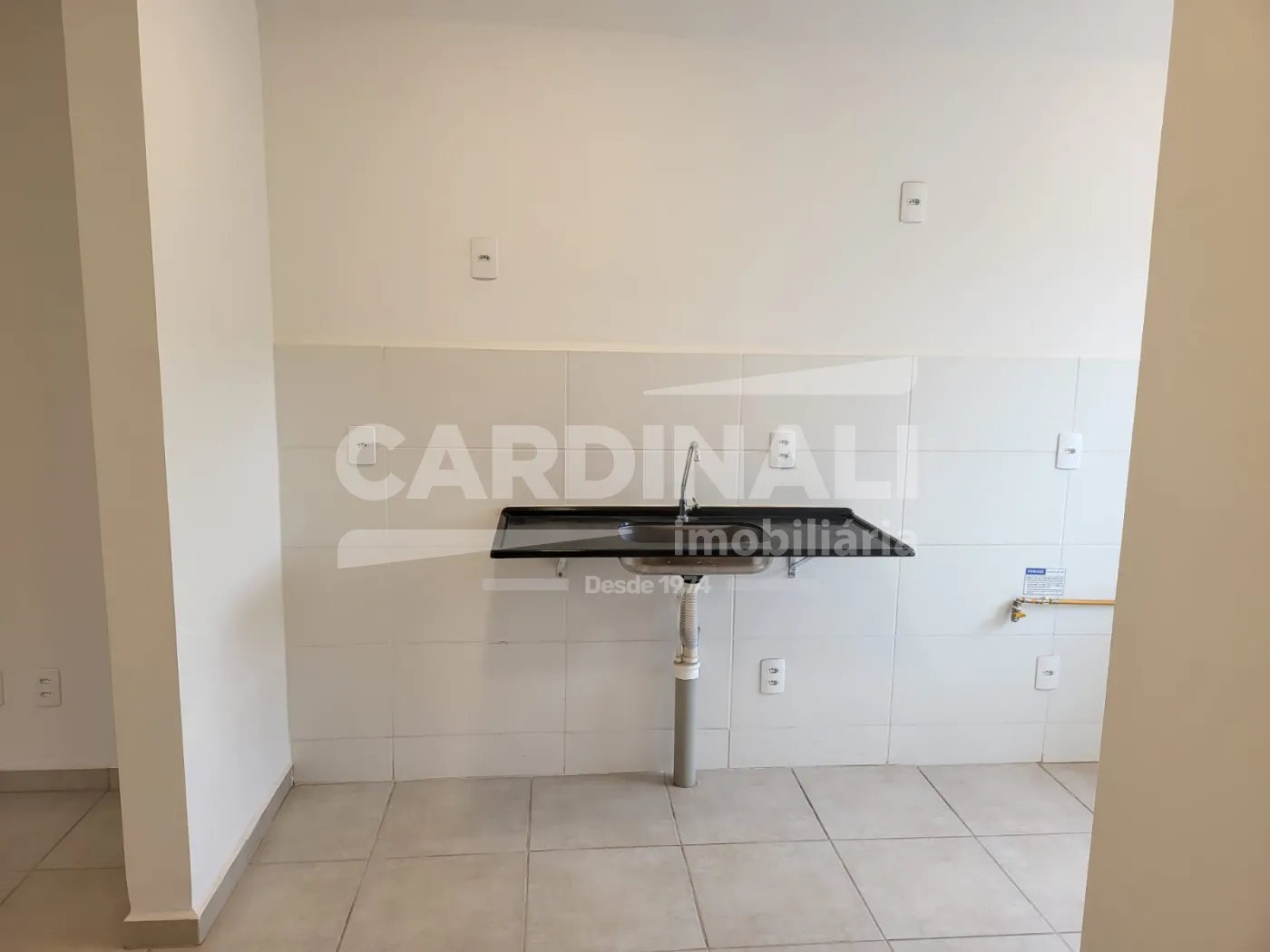 Comprar Apartamento / Padr&atilde;o em Ribeir&atilde;o Preto R$ 180.000,00 - Foto 4