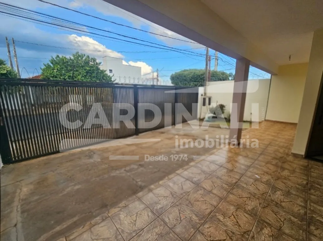 Comprar Casa / Padr&atilde;o em Araraquara R$ 398.000,00 - Foto 2