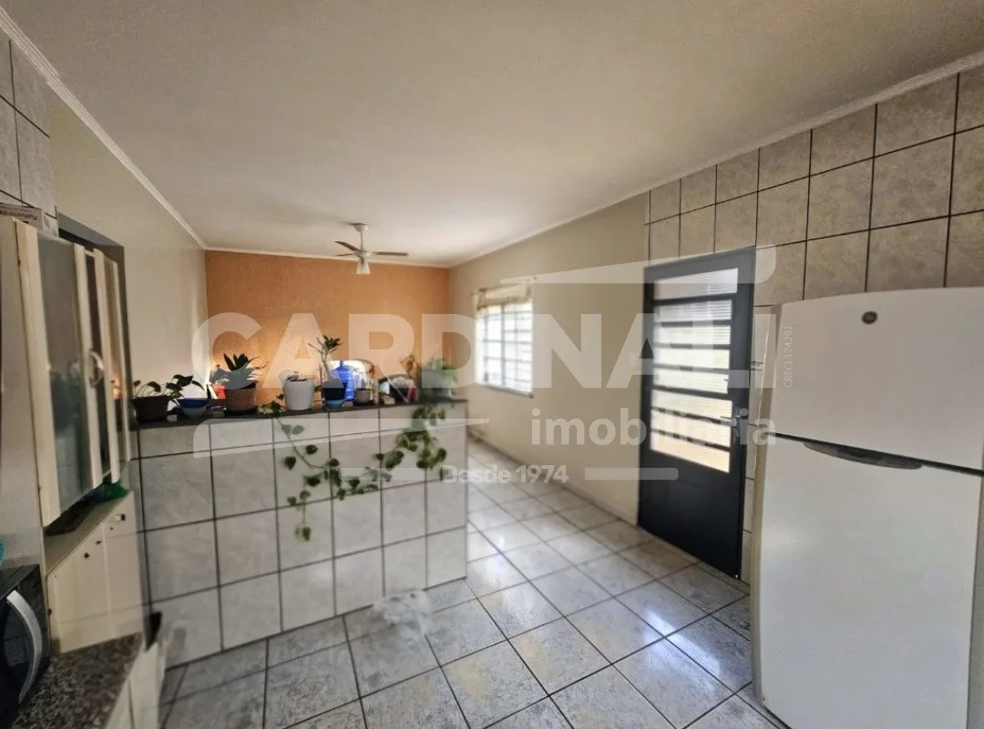 Comprar Casa / Padr&atilde;o em Araraquara R$ 398.000,00 - Foto 6