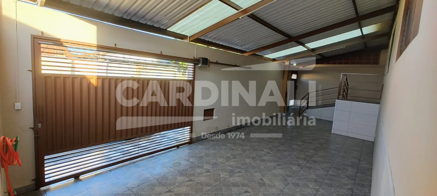 Casa / Padr&atilde;o em Paul&iacute;nia 
