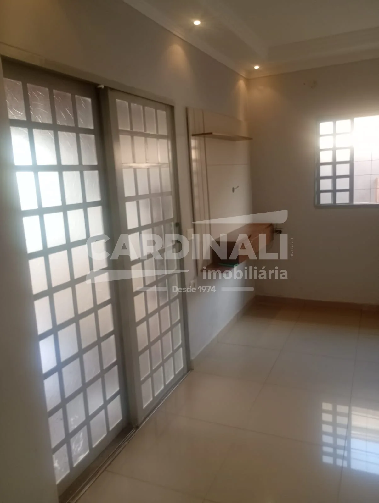 Comprar Casa / Padr&atilde;o em Araraquara R$ 398.000,00 - Foto 3