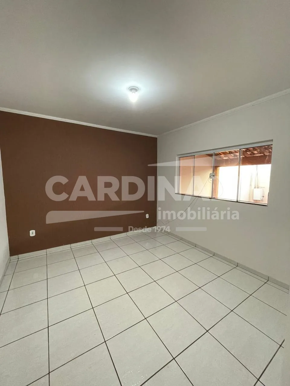 Comprar Casa / Padr&atilde;o em Araraquara R$ 340.000,00 - Foto 4