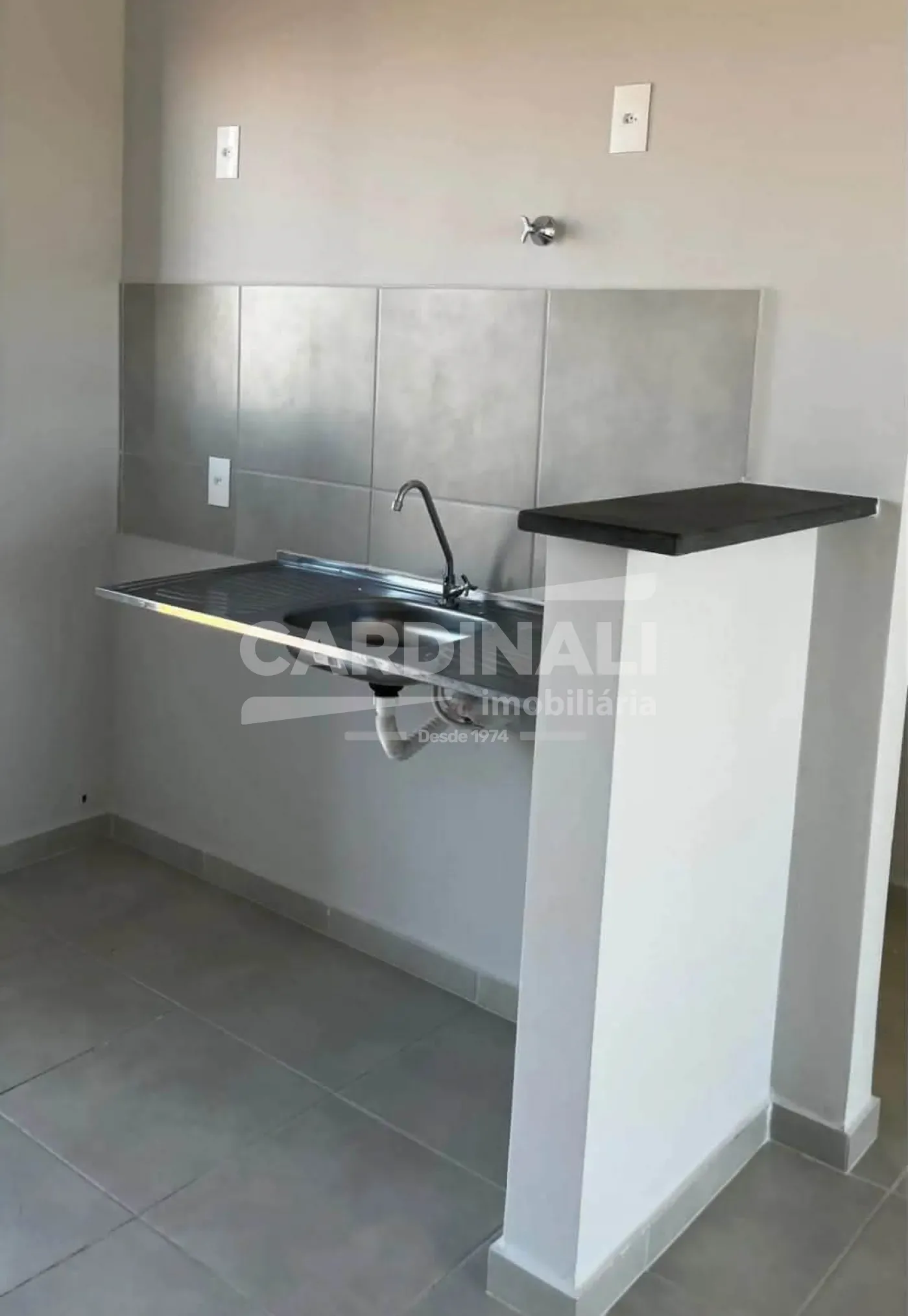 Casa / Padr&atilde;o em Araraquara Alugar por R$1.000,00