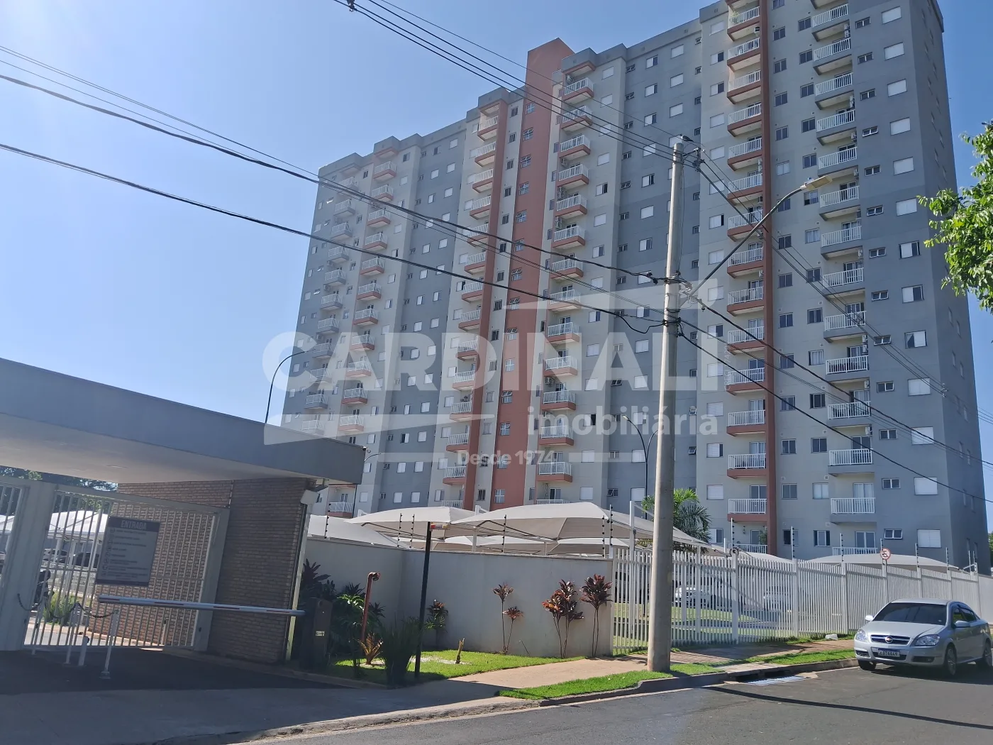Comprar Apartamento / Padr&atilde;o em Araraquara R$ 340.000,00 - Foto 1