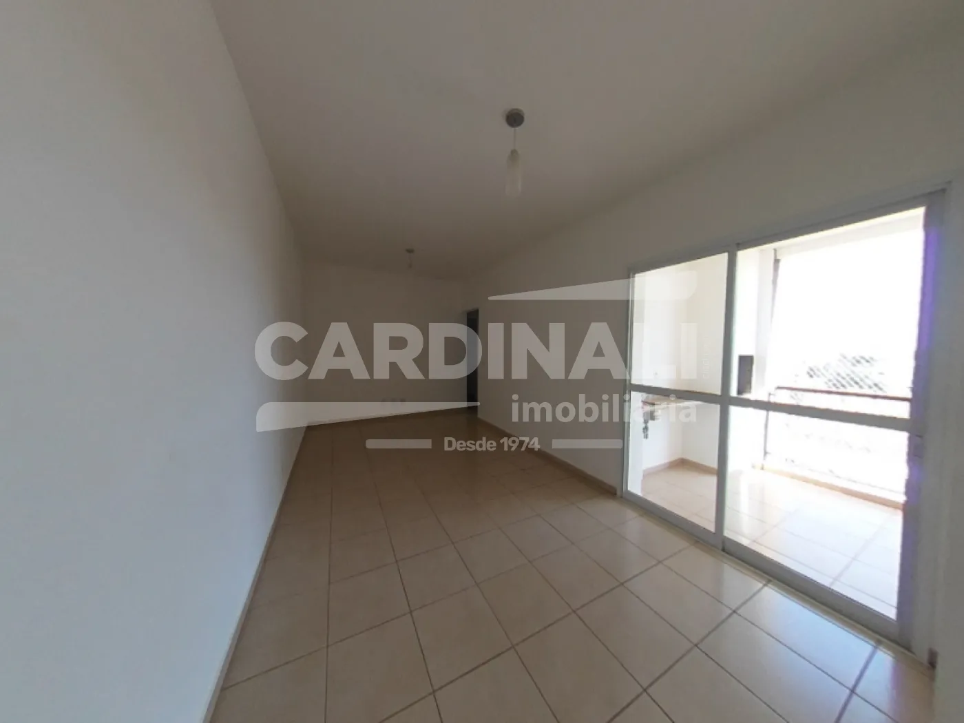 Apartamento / Padr&atilde;o em Araraquara Alugar por R$2.200,00