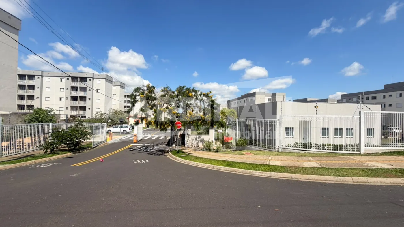 Apartamento / Padr&atilde;o em S&atilde;o Carlos Alugar por R$1.334,00