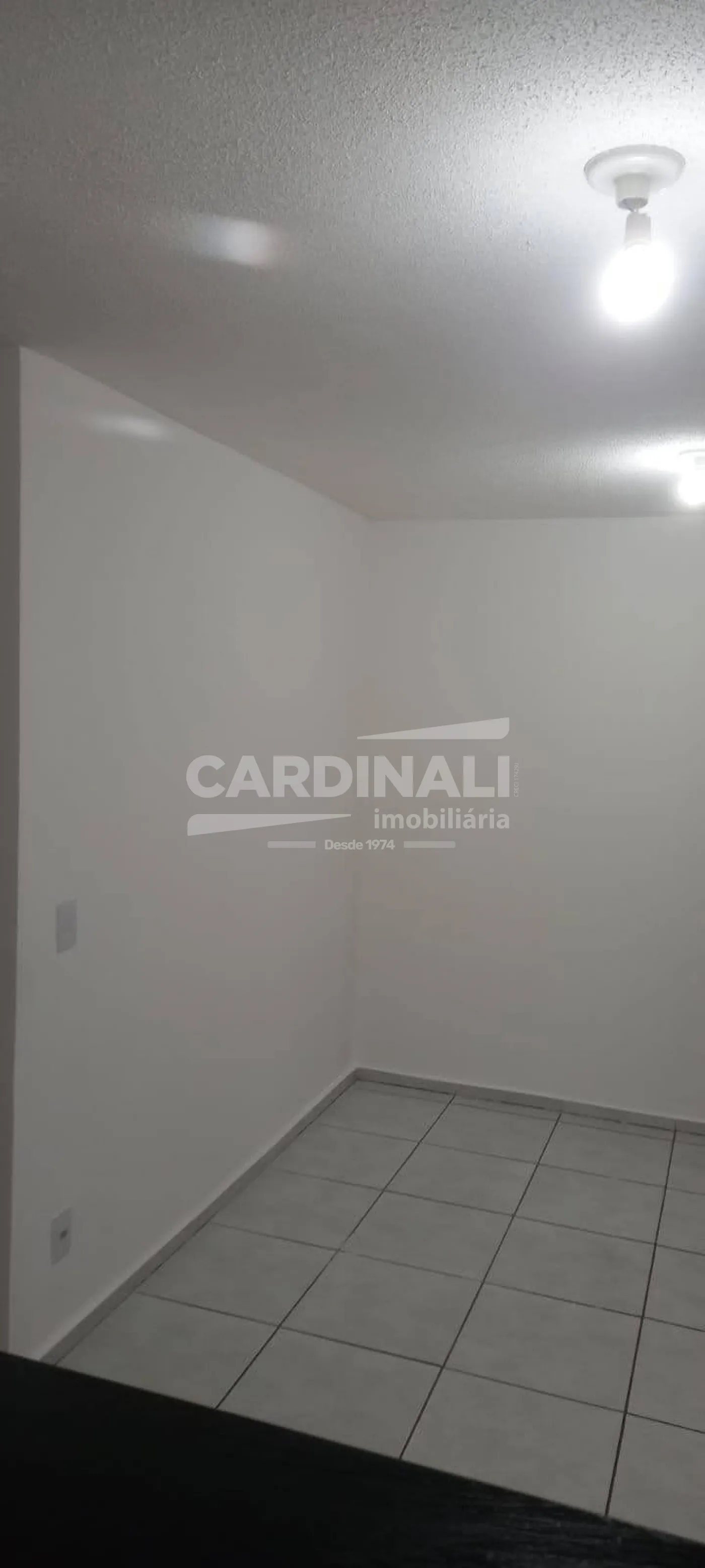 Comprar Apartamento / Padr&atilde;o em S&atilde;o Carlos R$ 200.000,00 - Foto 4