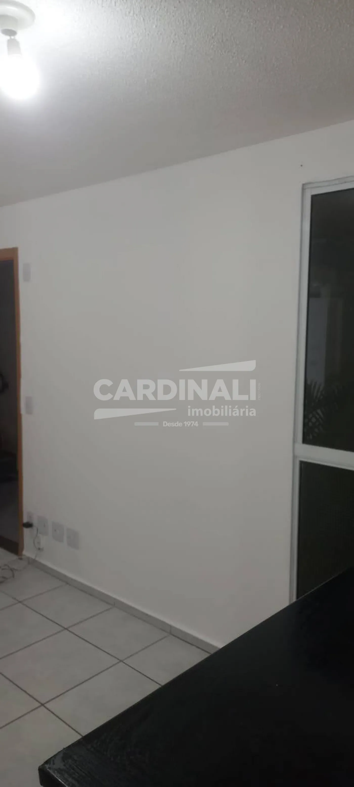 Comprar Apartamento / Padr&atilde;o em S&atilde;o Carlos R$ 200.000,00 - Foto 2