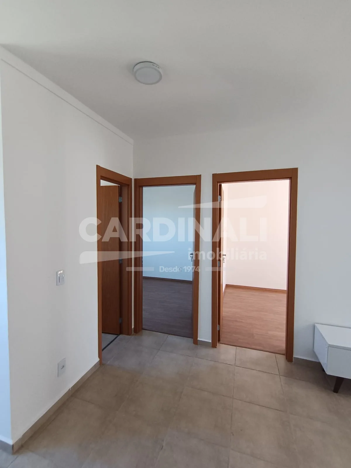Comprar Apartamento / Padr&atilde;o em Araraquara R$ 170.000,00 - Foto 6