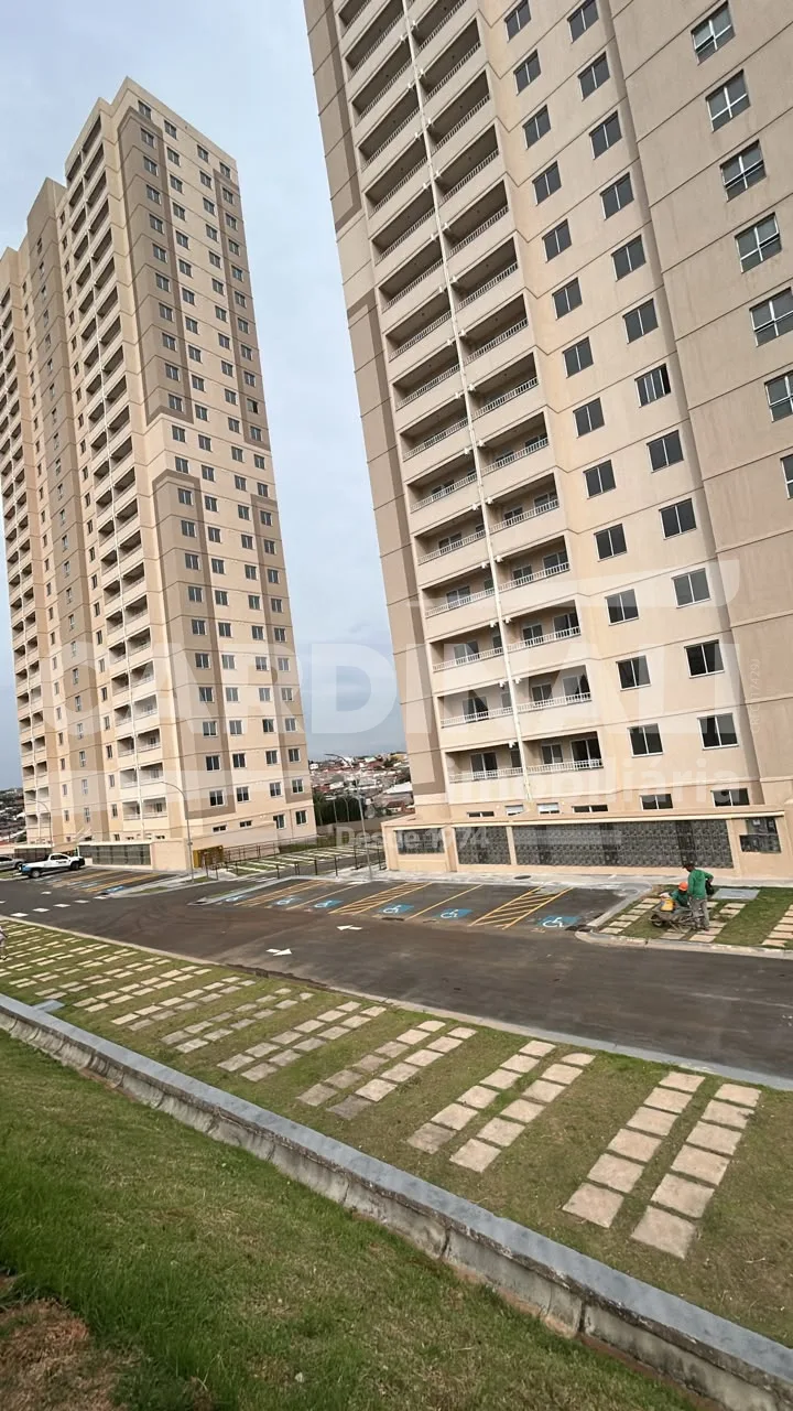 Alugar Apartamento / Padr&atilde;o em Campinas R$ 2.420,00 - Foto 14