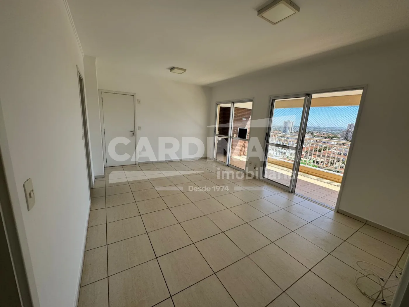 Comprar Apartamento / Padr&atilde;o em Araraquara R$ 660.000,00 - Foto 2