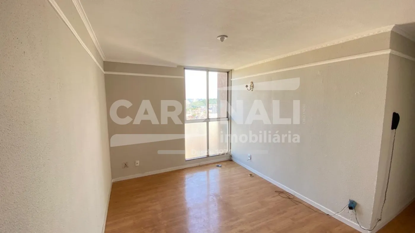 Alugar Apartamento / Padr&atilde;o em ribeir&atilde;o preto R$ 1.750,00 - Foto 2