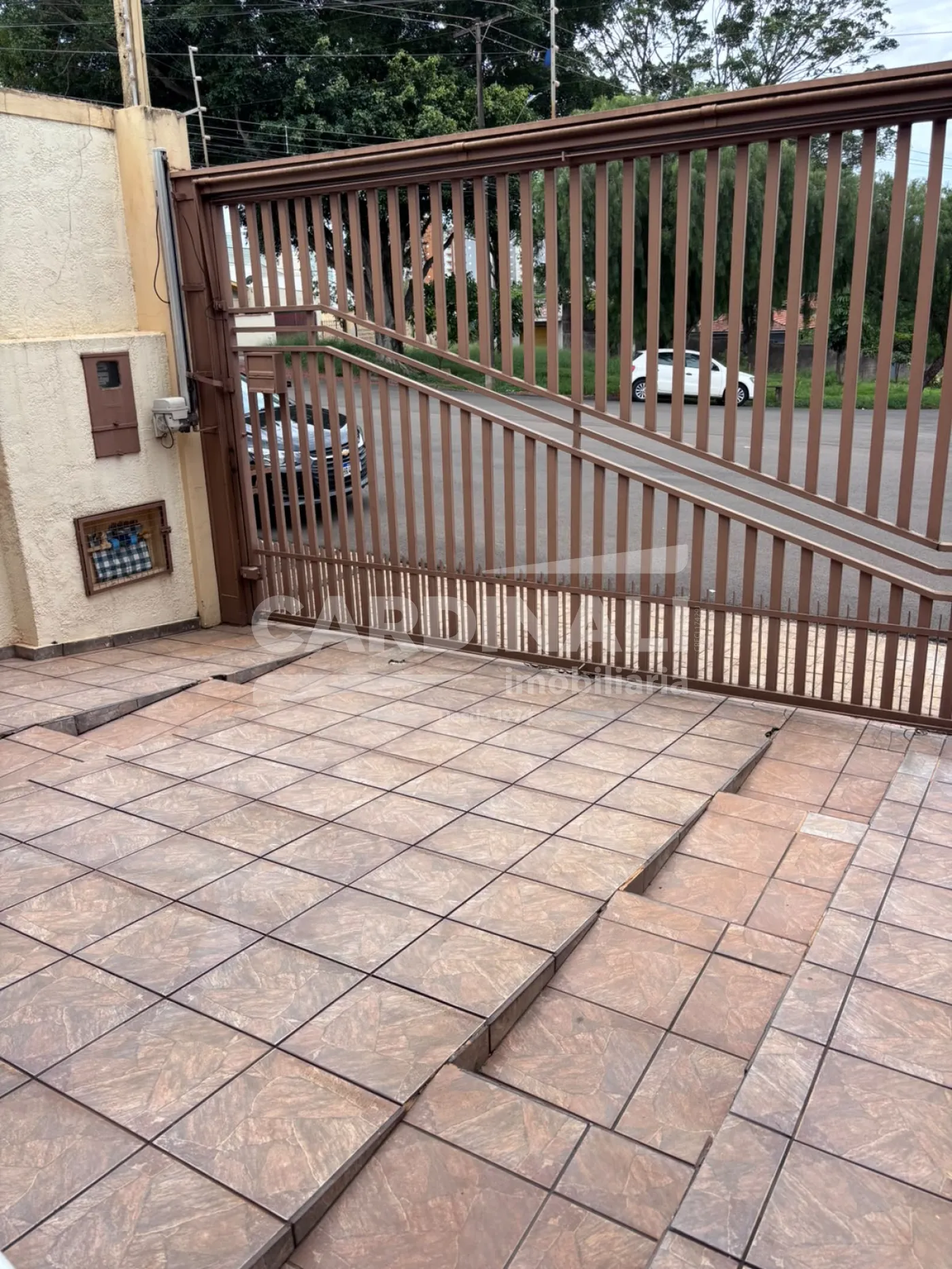 Comprar Casa / Padr&atilde;o em S&atilde;o Carlos R$ 550.000,00 - Foto 2