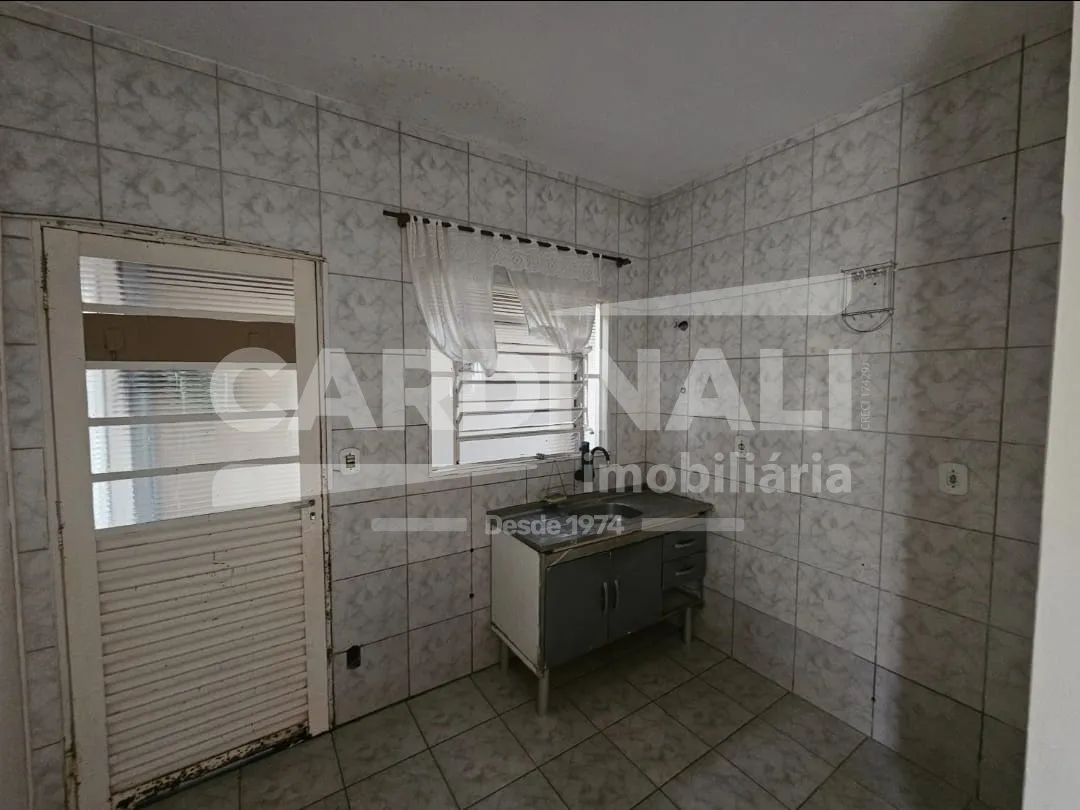 Comprar Casa / Padr&atilde;o em Araraquara R$ 260.000,00 - Foto 3