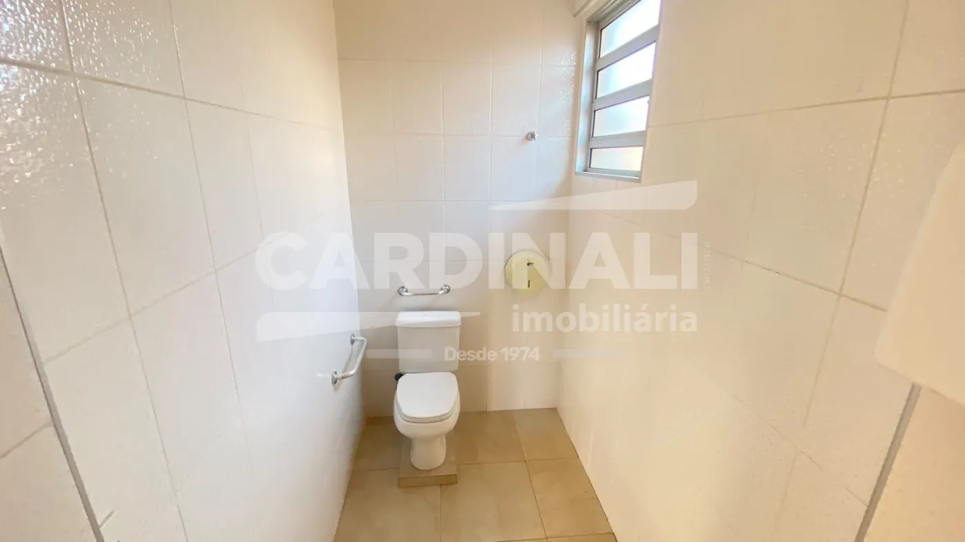 Alugar Comercial / Padr&atilde;o em Atibaia R$ 2.500,00 - Foto 10