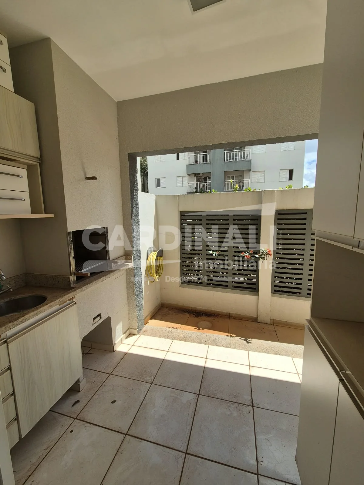 Comprar Apartamento / Padr&atilde;o em Araraquara R$ 330.000,00 - Foto 18