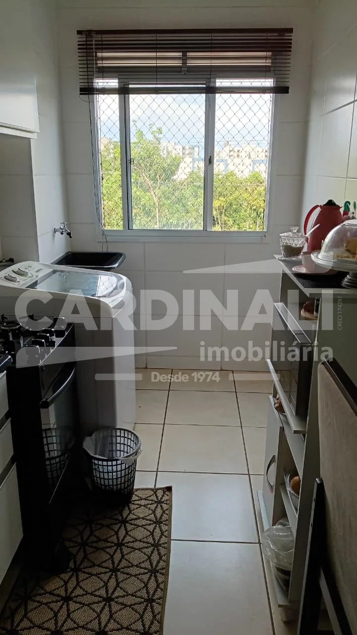 Comprar Apartamento / Padr&atilde;o em Araraquara R$ 180.000,00 - Foto 9