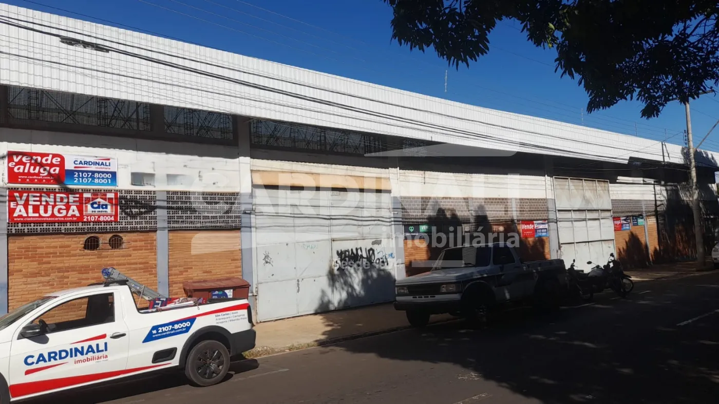 Comercial / Barrac&atilde;o em S&atilde;o Carlos Alugar por R$28.000,00
