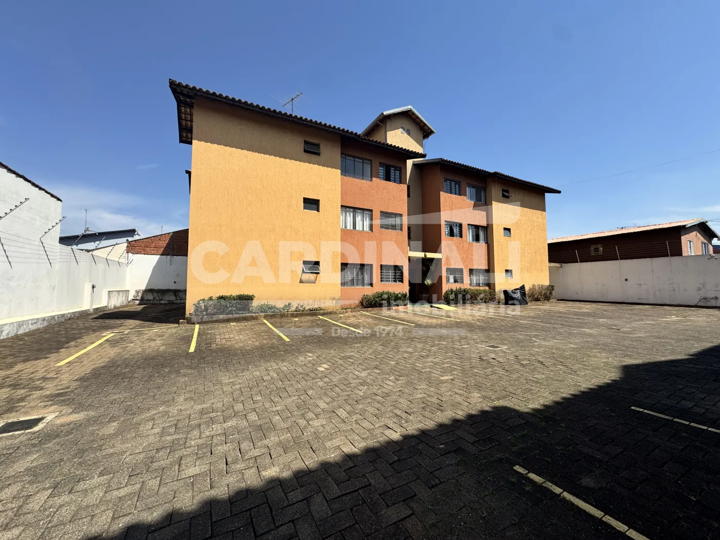 Alugar Apartamento / Padr&atilde;o em S&atilde;o Carlos R$ 1.334,00 - Foto 3
