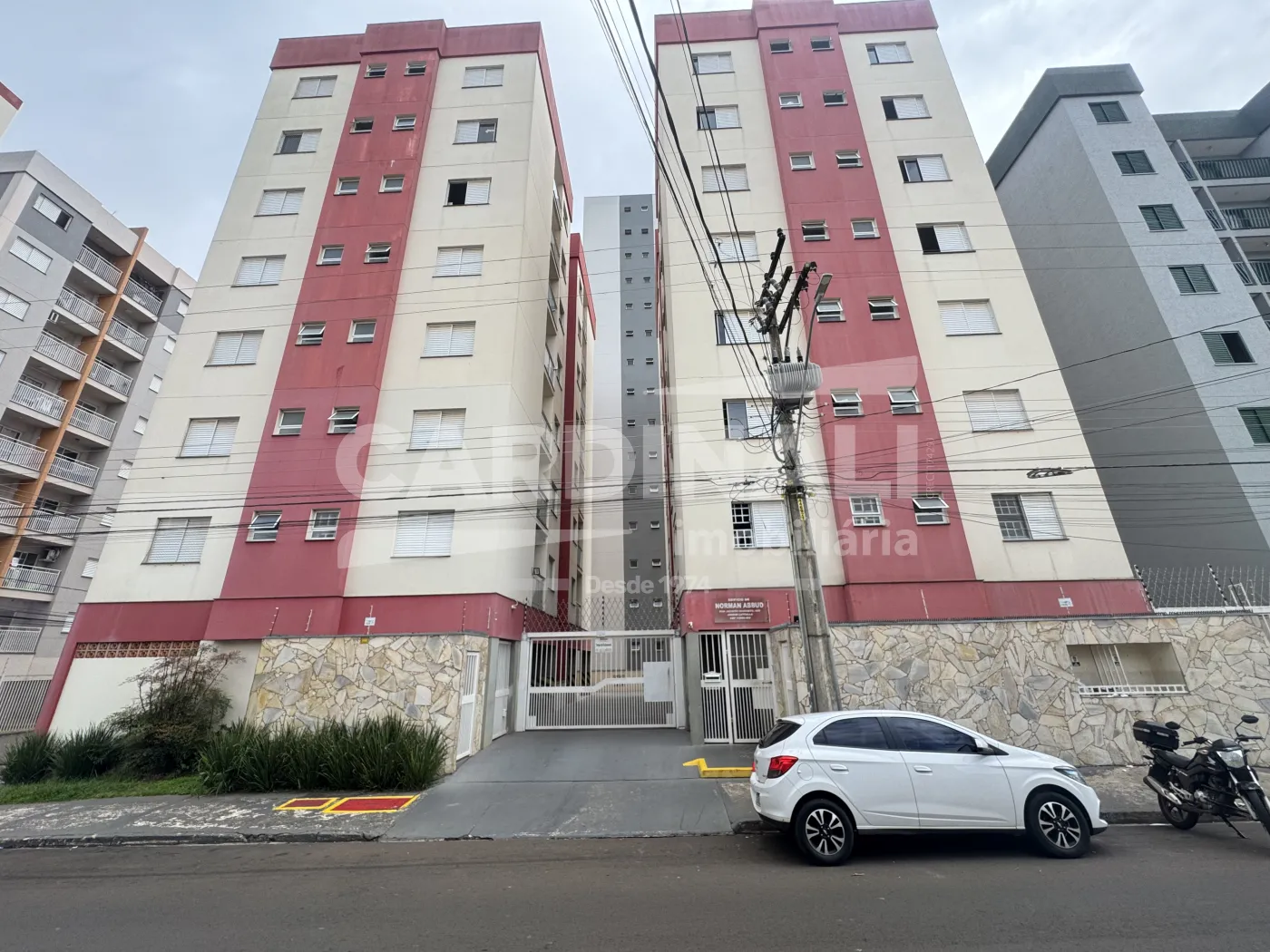 Apartamento / Padr&atilde;o em S&atilde;o Carlos Alugar por R$1.550,00