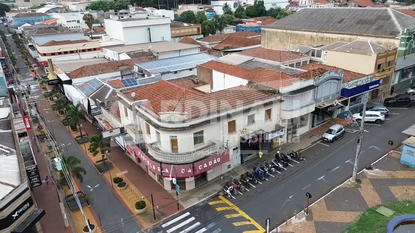 Comercial / Pr&eacute;dio em S&atilde;o Carlos , Comprar por R$1.990.000,00