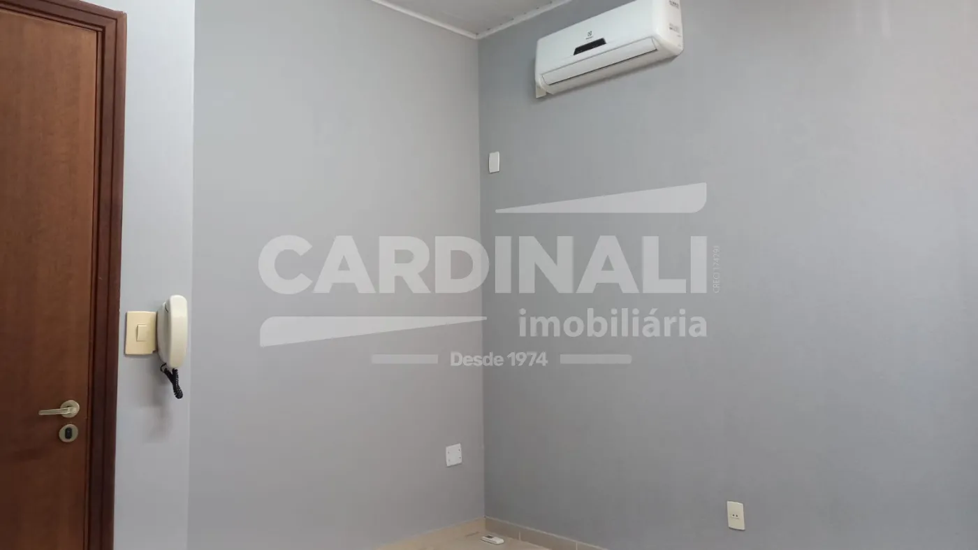Comercial / Sala em S&atilde;o Carlos Alugar por R$1.223,00