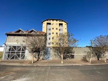 Apartamento / Padr&atilde;o em S&atilde;o Carlos Alugar por R$1.112,00