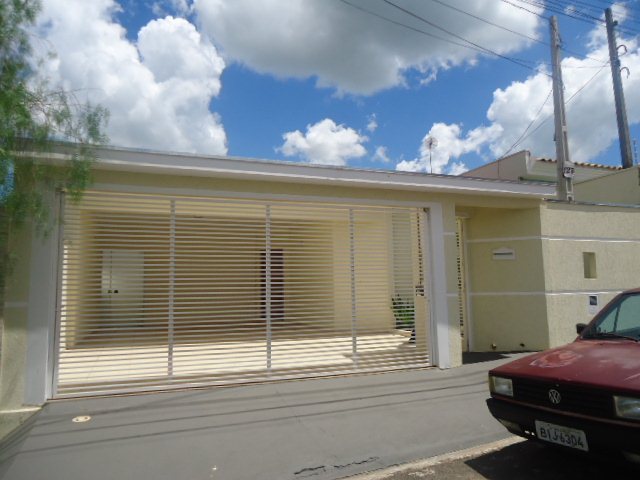 Sao Carlos Parque Fehr Casa Locacao R$ 3.056,00 Condominio R$160,00 3 Dormitorios 4 Vagas Area do terreno 250.00m2 Area construida 180.00m2