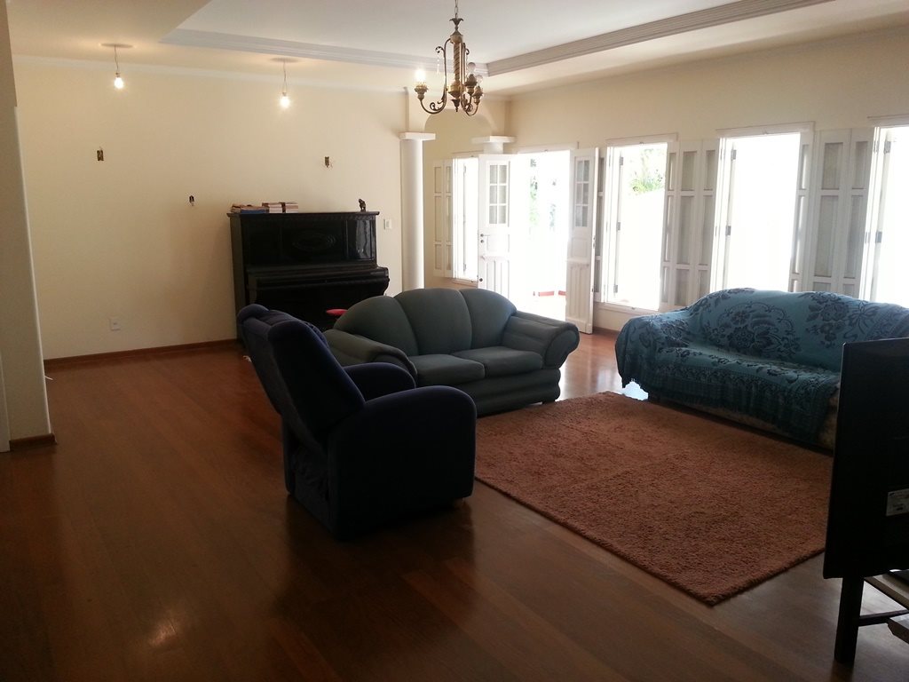 Sao Carlos Jardim Macarengo Casa Locacao R$ 18.000,00 4 Dormitorios 2 Vagas Area do terreno 741.00m2 Area construida 360.00m2