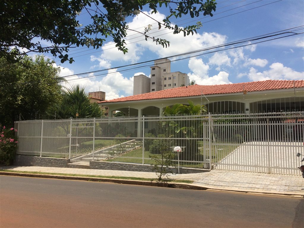 Sao Carlos Parque Arnold Schimidt Casa Venda R$1.900.000,00 3 Dormitorios 6 Vagas Area do terreno 1000.00m2 Area construida 500.00m2