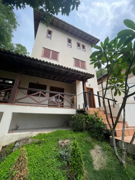 Campinas Bairro das Palmeiras Casa Locacao R$ 8.000,00 Condominio R$1.260,00 3 Dormitorios 4 Vagas Area do terreno 500.00m2 Area construida 380.00m2