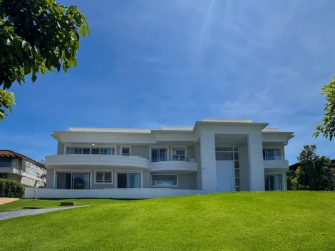 Itupeva Centro Casa Venda R$30.000.000,00 Condominio R$13.000,00 5 Dormitorios 6 Vagas Area do terreno 3000.00m2 Area construida 1200.00m2