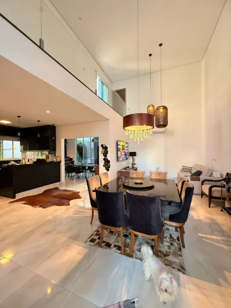 Indaiatuba Jardim Brescia Casa Venda R$2.300.000,00 Condominio R$730,00 4 Dormitorios 2 Vagas Area do terreno 325.00m2 Area construida 246.00m2