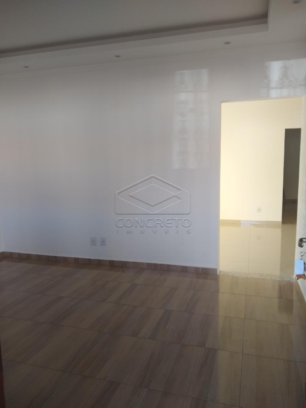 Alugar Casa / Padr&atilde;o em Len&ccedil;&oacute;is Paulista R$ 1.850,00 - Foto 5