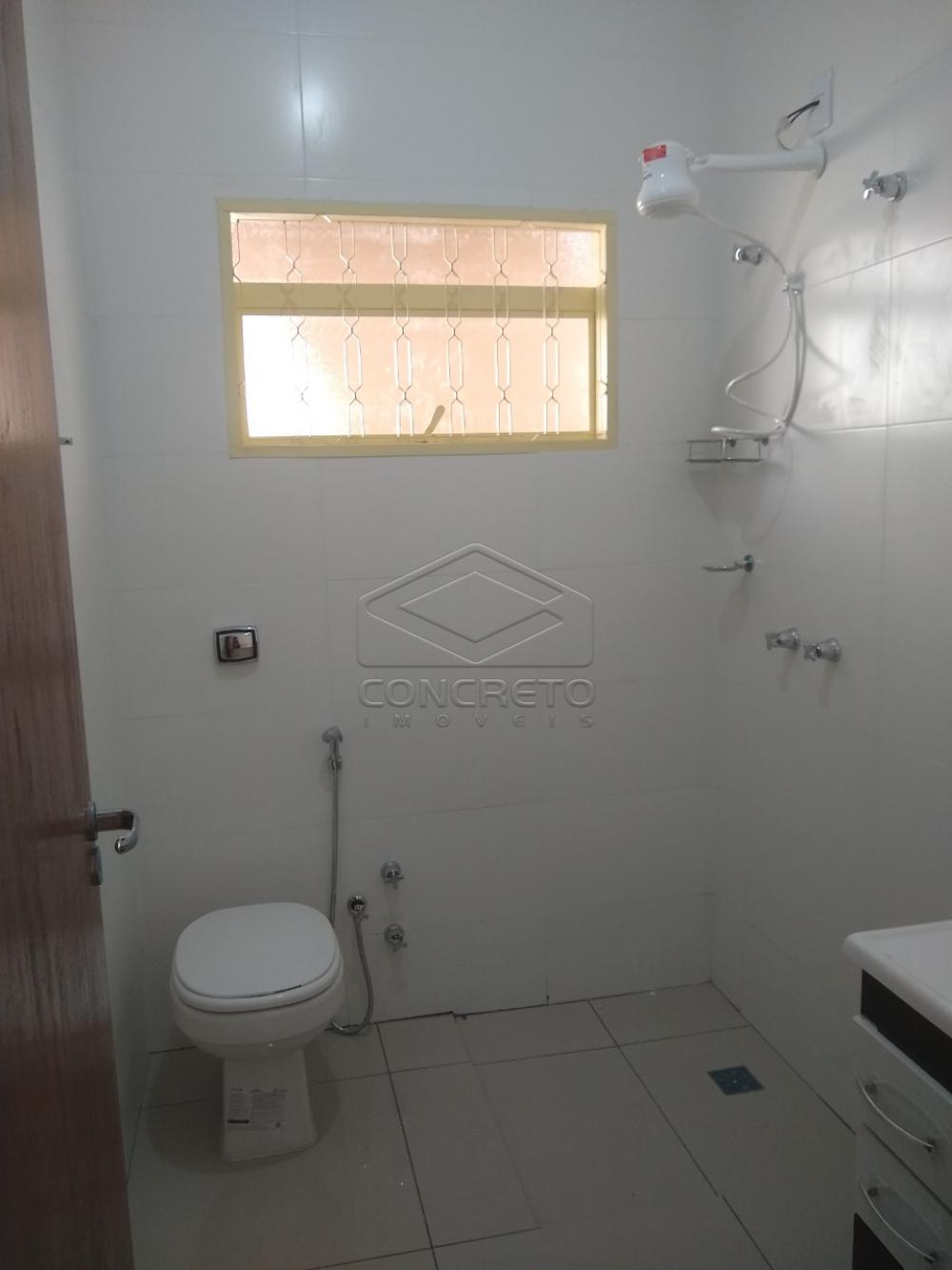 Alugar Casa / Padr&atilde;o em Len&ccedil;&oacute;is Paulista R$ 1.850,00 - Foto 10