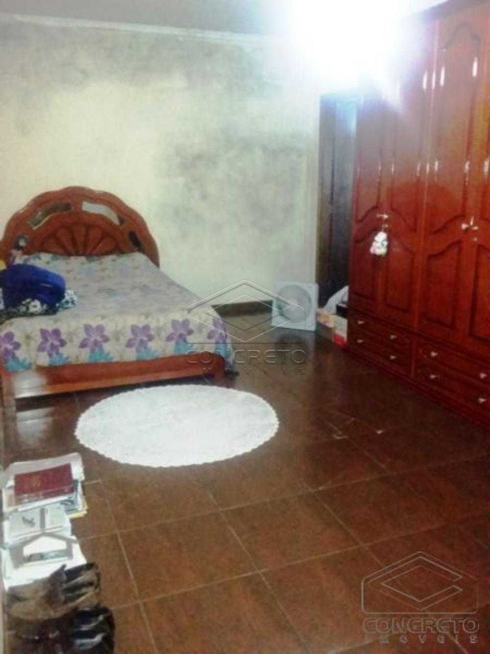 Comprar Casa / Padr&atilde;o em Len&ccedil;&oacute;is Paulista R$ 300.000,00 - Foto 10