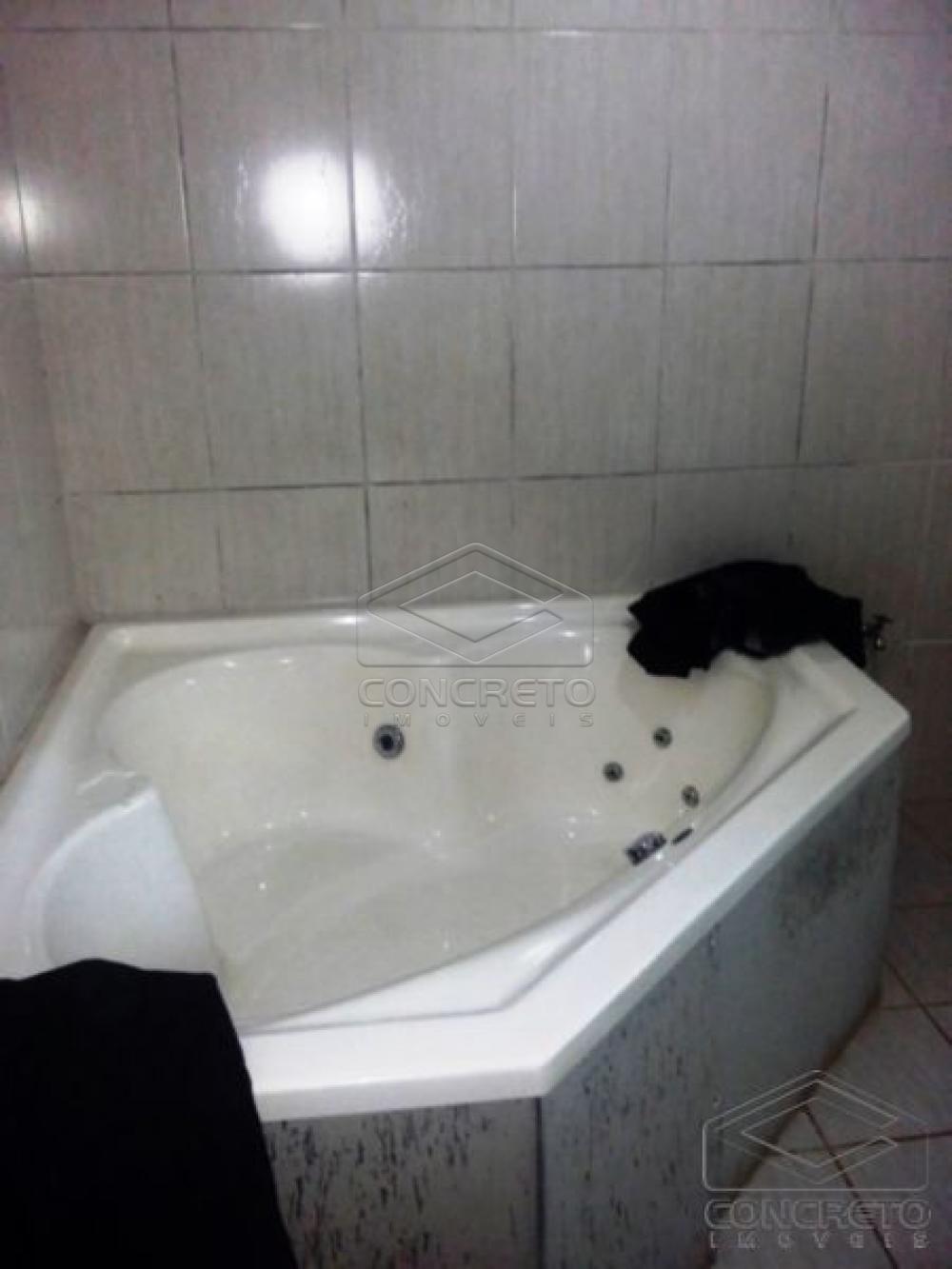 Comprar Casa / Padr&atilde;o em Len&ccedil;&oacute;is Paulista R$ 300.000,00 - Foto 11