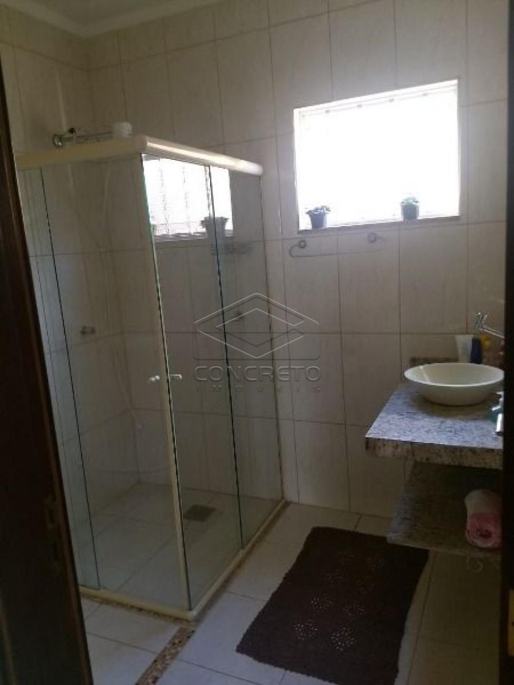 Comprar Casa / Padr&atilde;o em Len&ccedil;&oacute;is Paulista R$ 520.000,00 - Foto 2