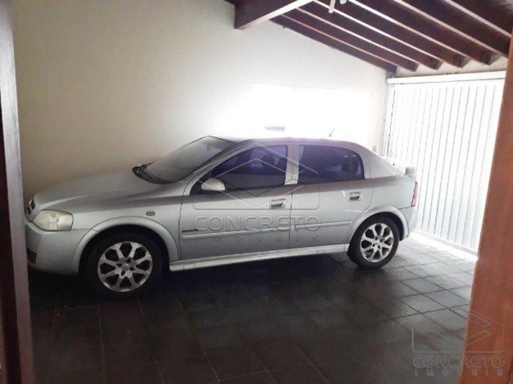 Comprar Casa / Padr&atilde;o em Len&ccedil;&oacute;is Paulista R$ 390.000,00 - Foto 3