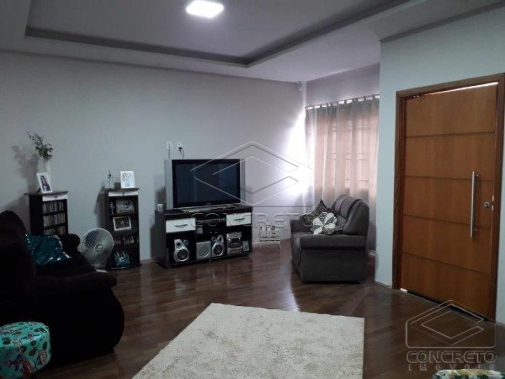 Comprar Casa / Padr&atilde;o em Len&ccedil;&oacute;is Paulista R$ 390.000,00 - Foto 4