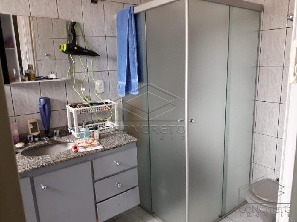 Comprar Casa / Padr&atilde;o em Len&ccedil;&oacute;is Paulista R$ 390.000,00 - Foto 6