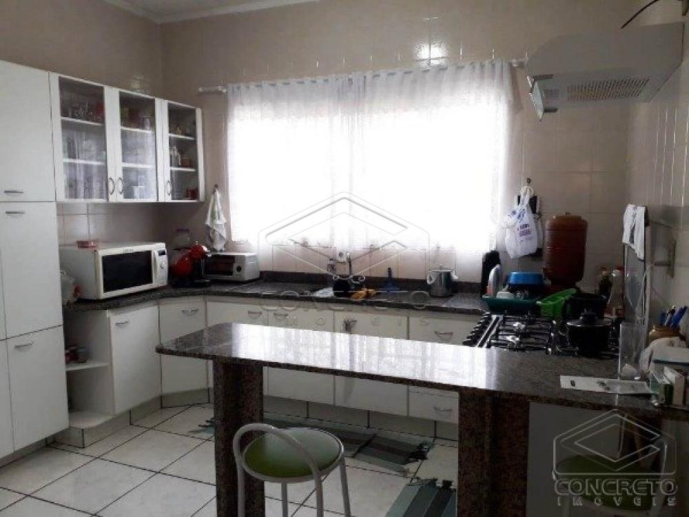 Comprar Casa / Padr&atilde;o em Len&ccedil;&oacute;is Paulista R$ 390.000,00 - Foto 9