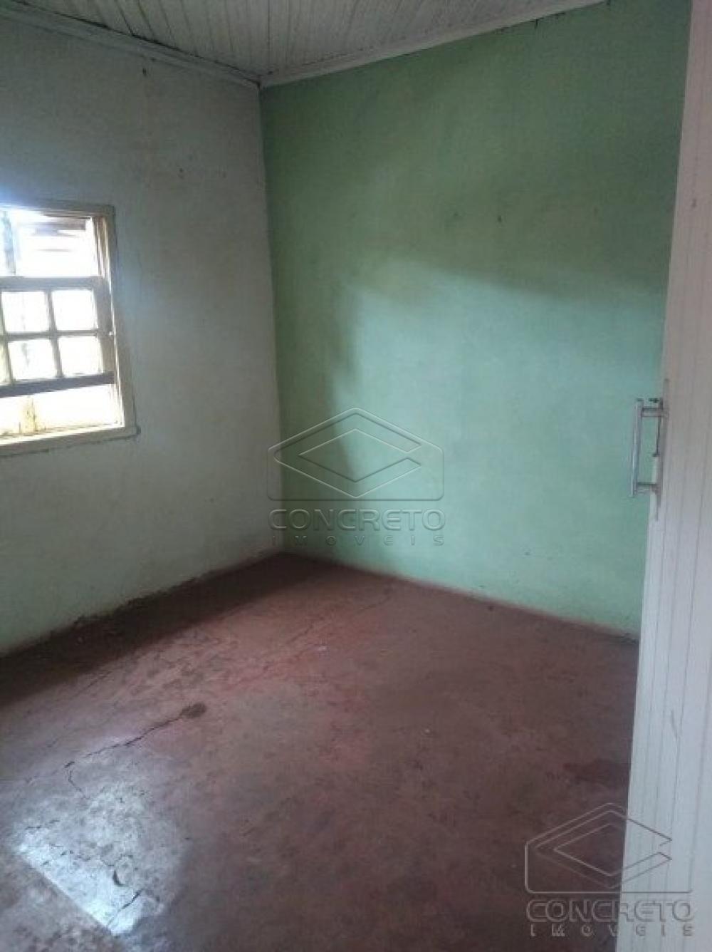 Comprar Casa / Padr&atilde;o em Len&ccedil;&oacute;is Paulista R$ 190.000,00 - Foto 11