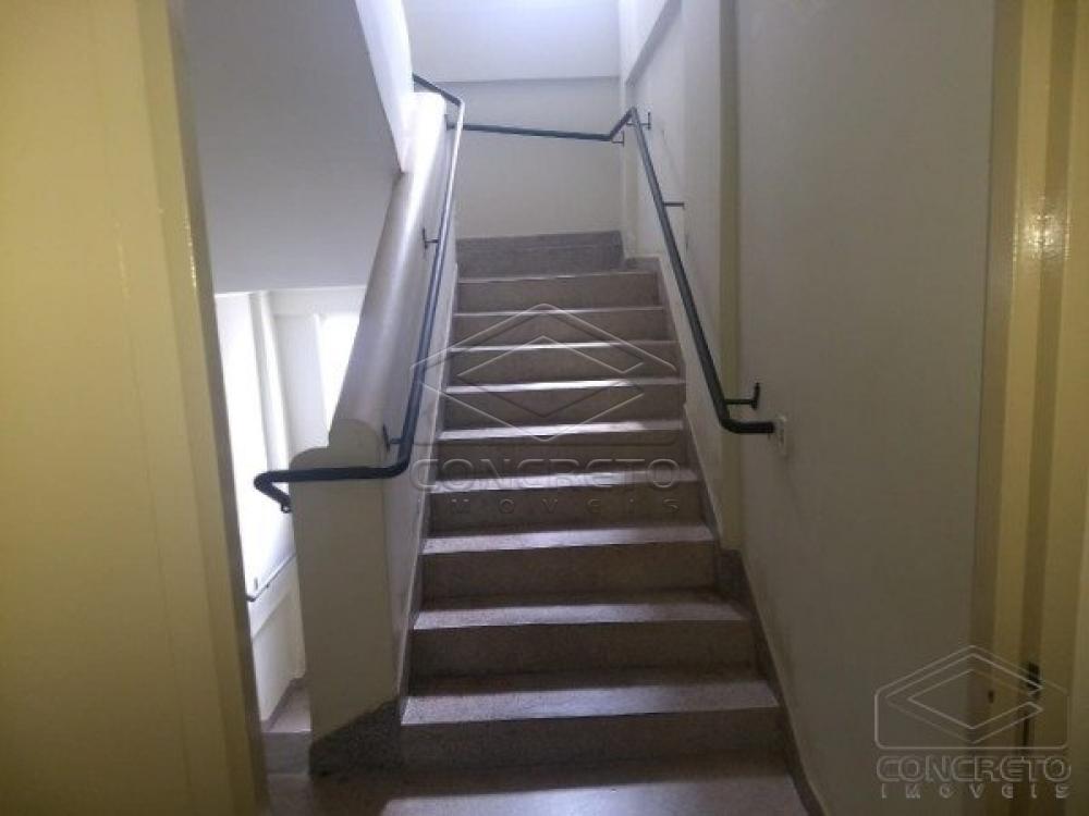 Comprar Apartamento / Padr&atilde;o em Len&ccedil;&oacute;is Paulista R$ 650.000,00 - Foto 2