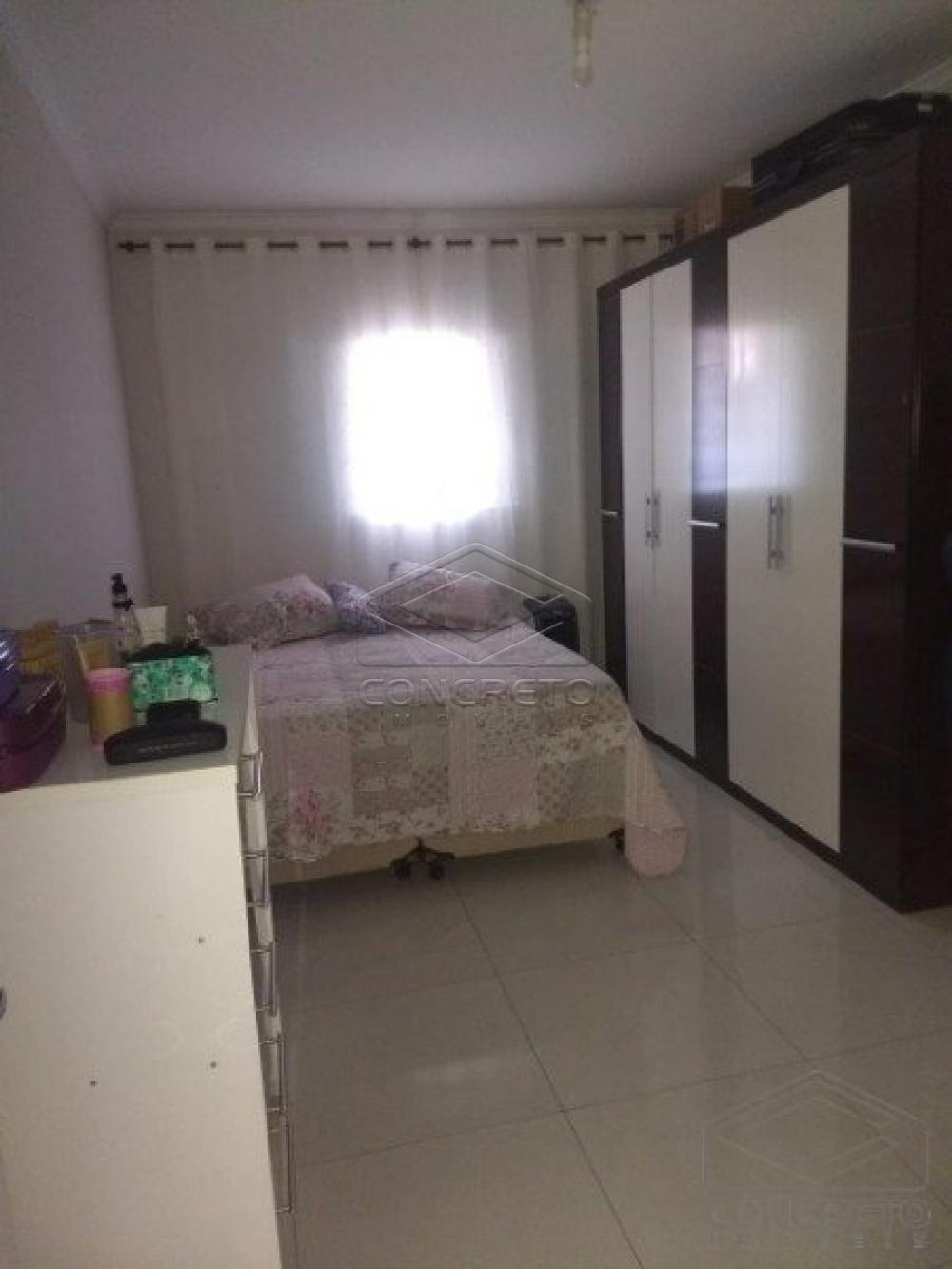 Comprar Casa / Padr&atilde;o em Len&ccedil;&oacute;is Paulista R$ 450.000,00 - Foto 1