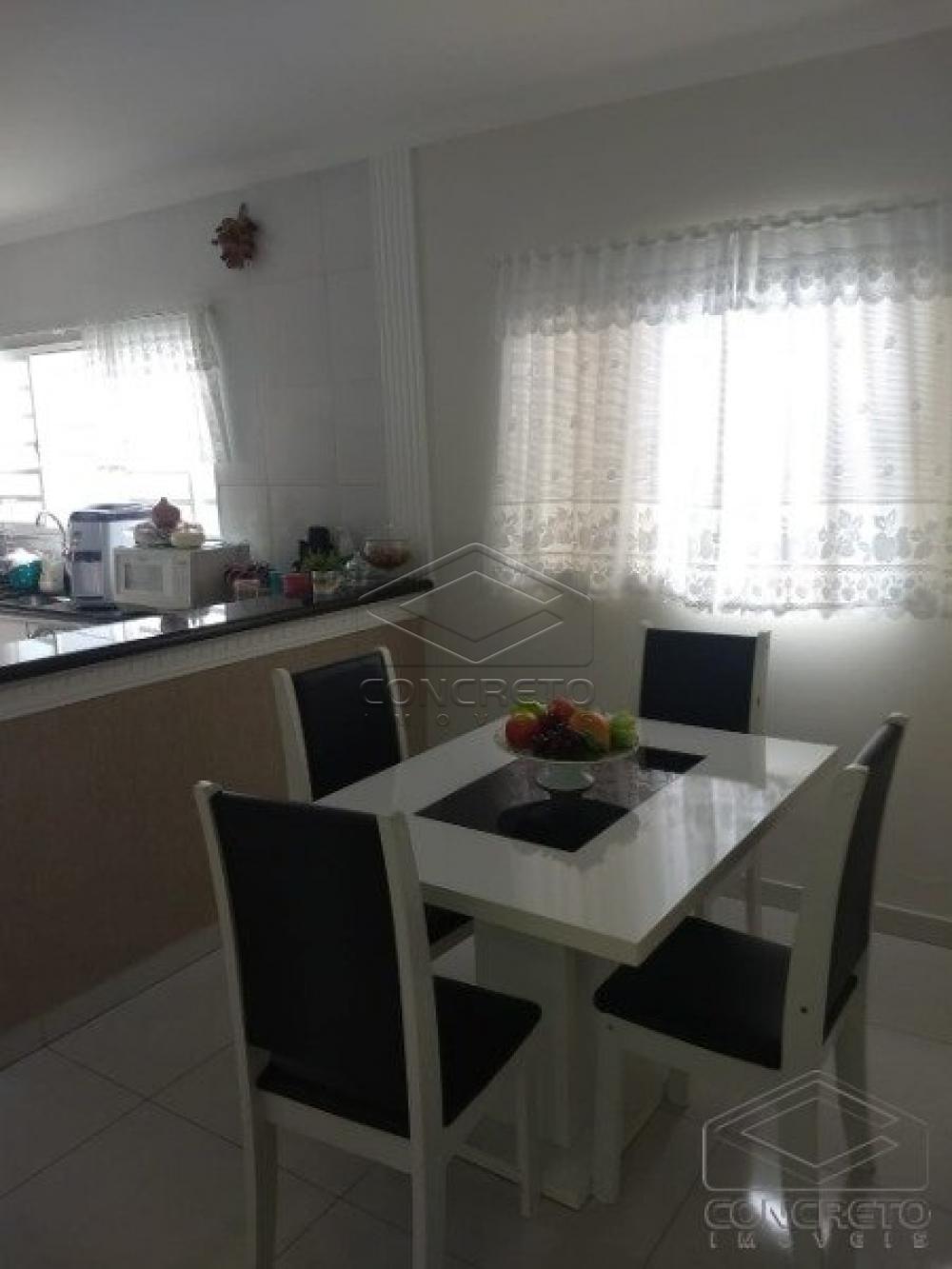 Comprar Casa / Padr&atilde;o em Len&ccedil;&oacute;is Paulista R$ 450.000,00 - Foto 2